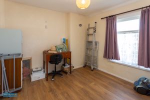 Bedroom- click for photo gallery